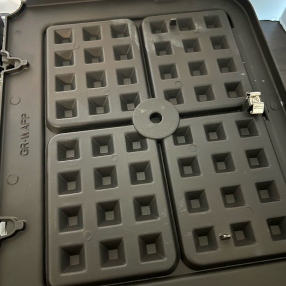 Cuisinart Griddler Waffle Plates with Recipe Booklet - Picture 2 of 5